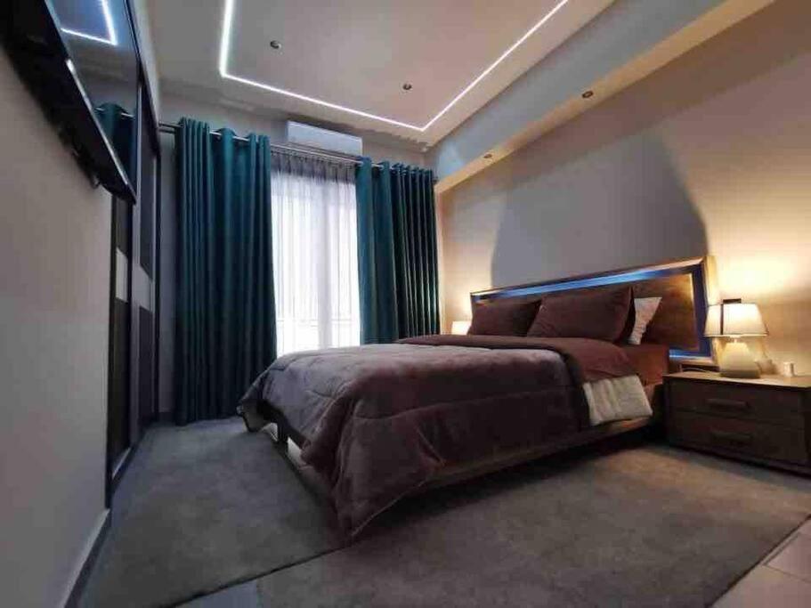 Live Minimal Apartment Athena Bagian luar foto