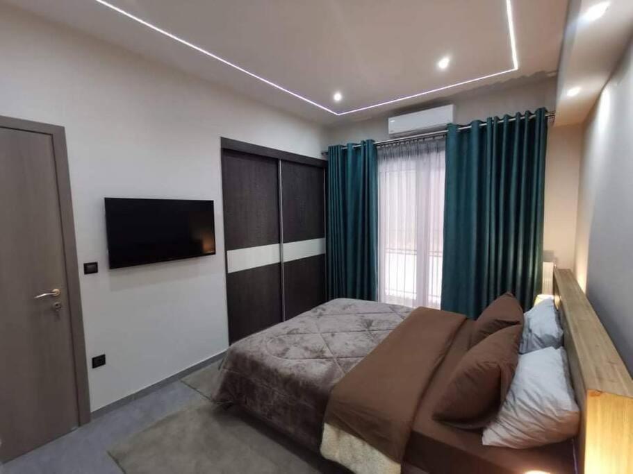 Live Minimal Apartment Athena Bagian luar foto