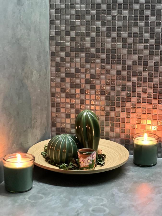Live Minimal Apartment Athena Bagian luar foto